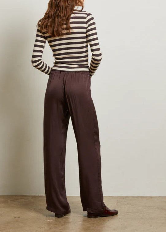 Perfect White Tee Camile Luxe Satin Straight Leg Pant | Cocoa