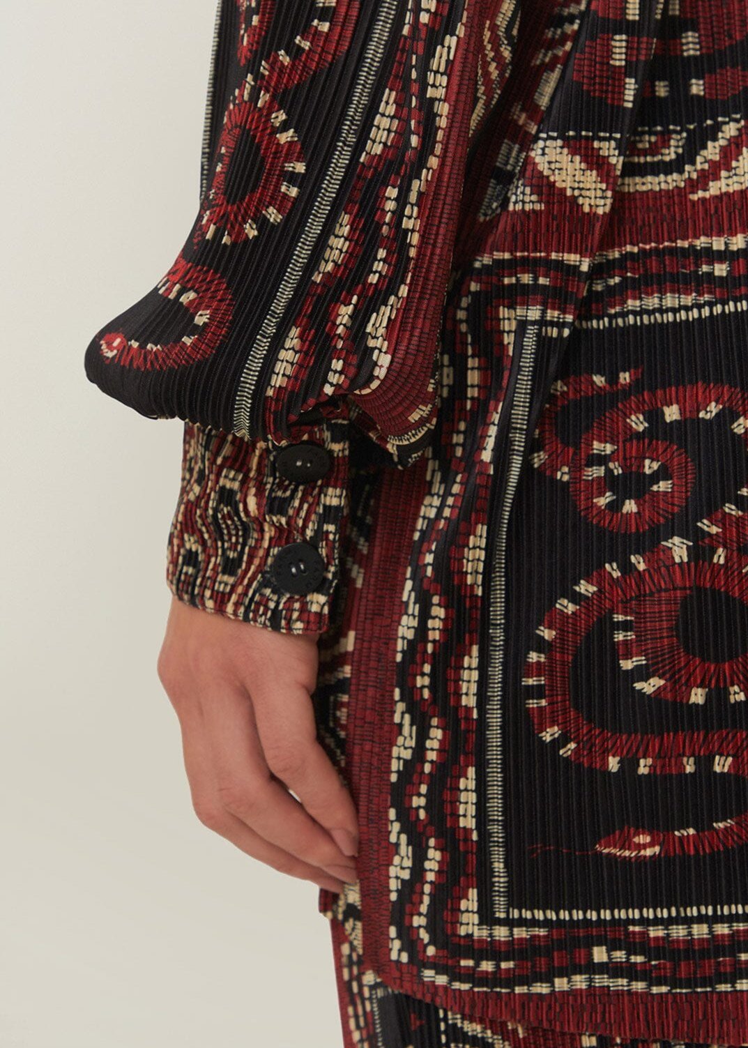 FARM Rio Black Snake Scarves Pleated Shirt