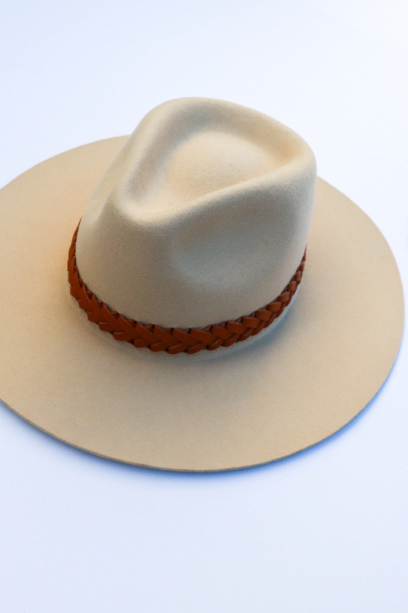 B-Low The Belt Leon Hat in Oatmeal + Cuoio