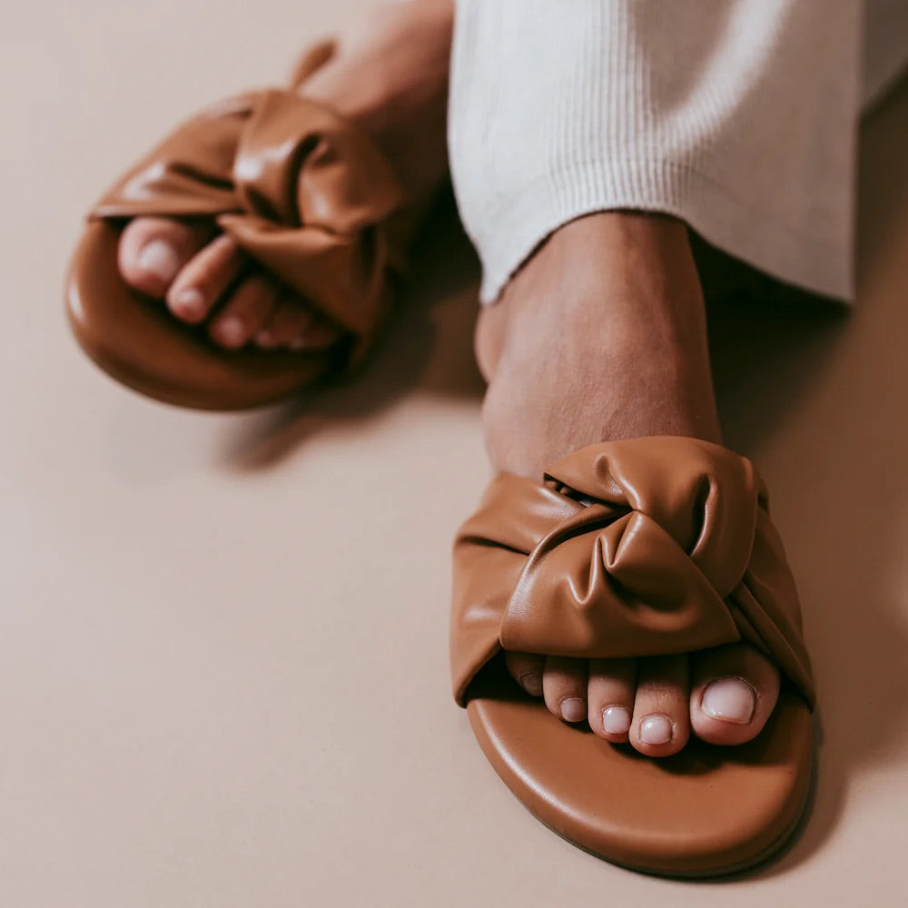 Solei Sea Big Nottie Slide Sandal | Desert Sand
