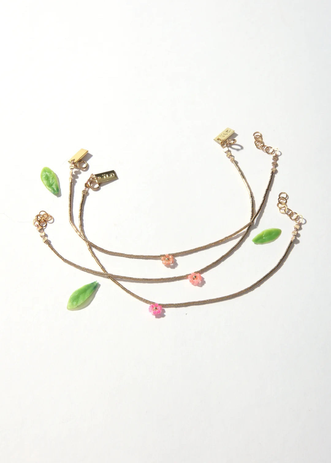 Iwona Ludyga Bracelet Garden Tiny Flower Gold | Hot Pink