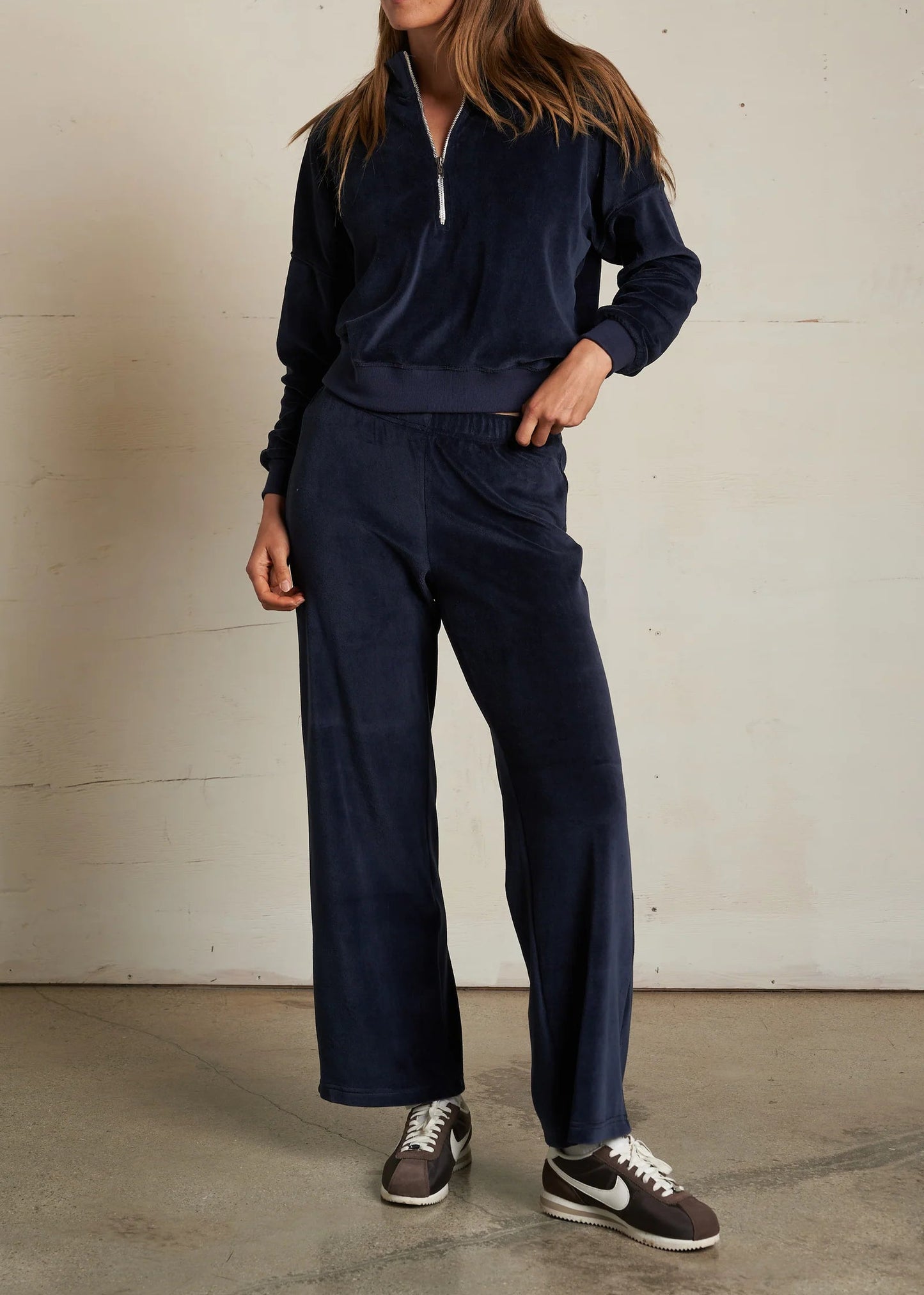 Perfect White Tee Alex Velour Pull On Sweatpant | Navy