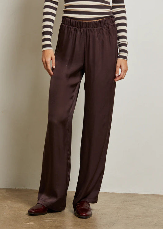 Perfect White Tee Camile Luxe Satin Straight Leg Pant | Cocoa