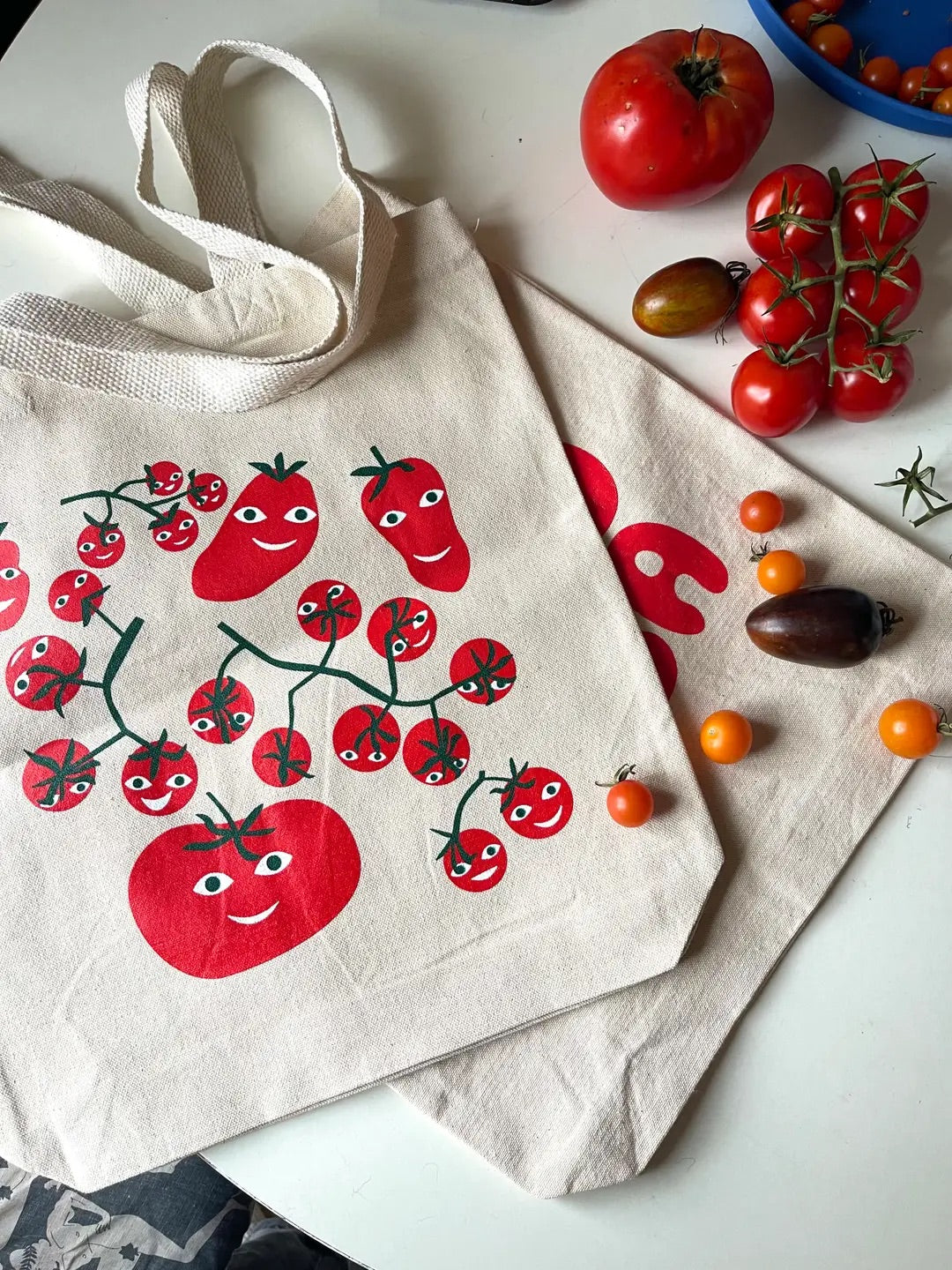 Banquet Workshop Happy Hot Tomatoes Tote Bag