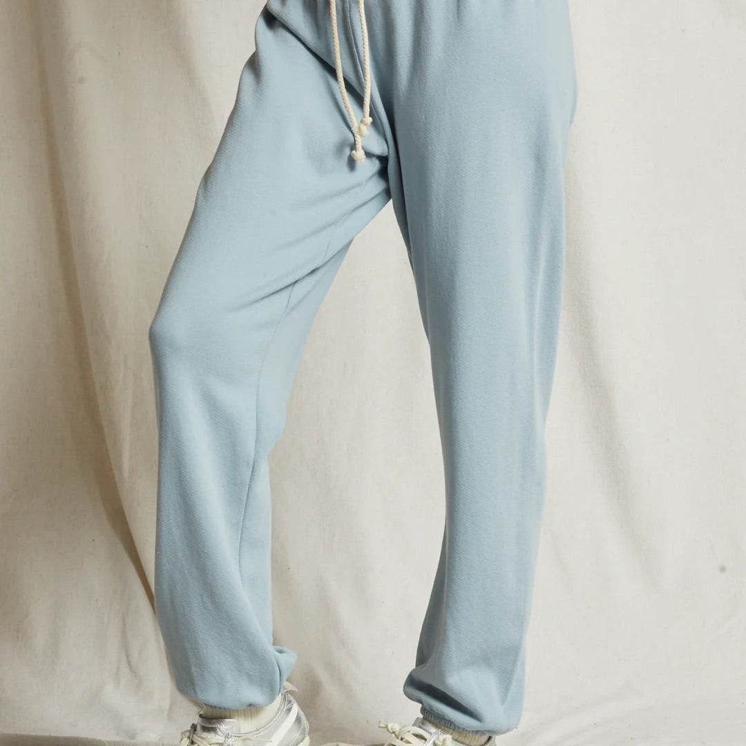 Perfect White Tee Toni French Terry Jogger Mountain Blue