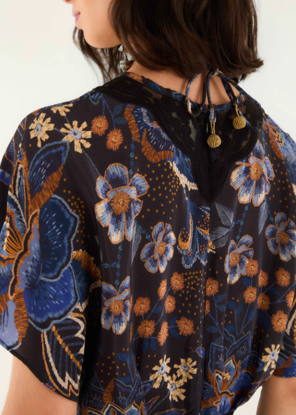 FARM Rio Snakes Bouquet Black Blouse