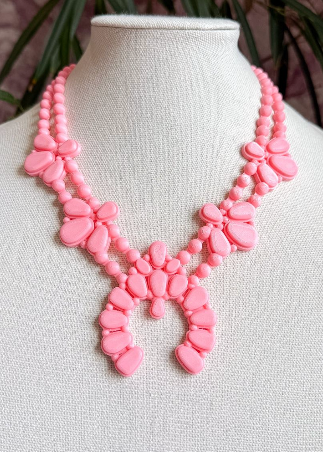 Rahya Night Bloom Necklace | Bubblegum Pink