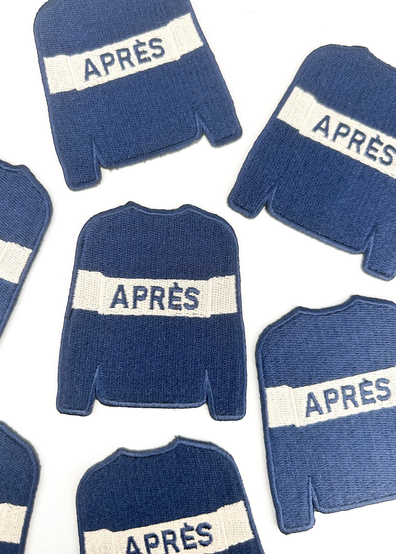 Field Trip Threads Après Ski Sweater Patch Embroidered Iron-On or Sew-On