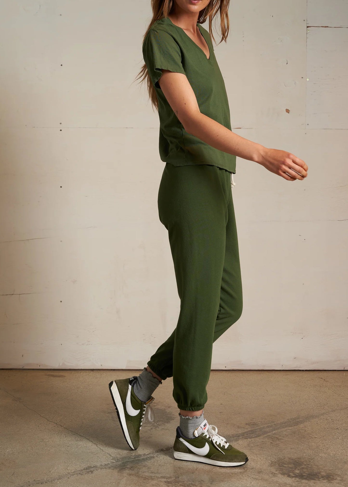 Perfect White Tee Johnny French Terry Easy Sweatpant | Fern Green