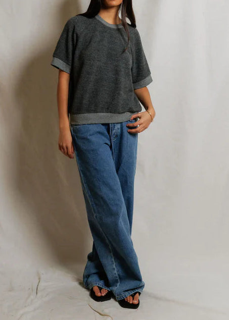 Perfect White Tee Kennedy Reverse Fleece Short Sleeve Crew Neck Sweatshirt | Dark Heather Grey