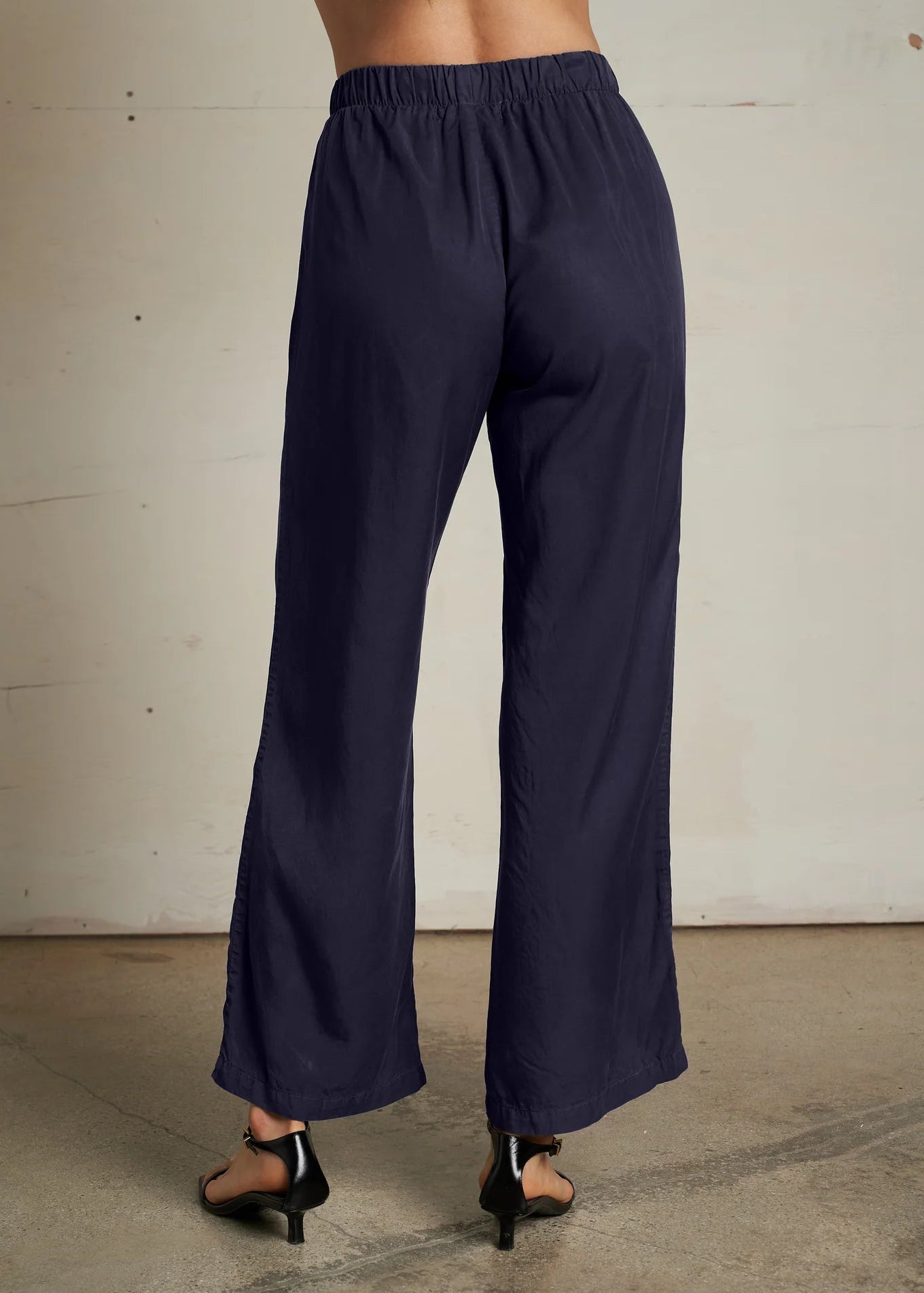 Perfect White Tee Hana Tencel Pull On Pant | Navy