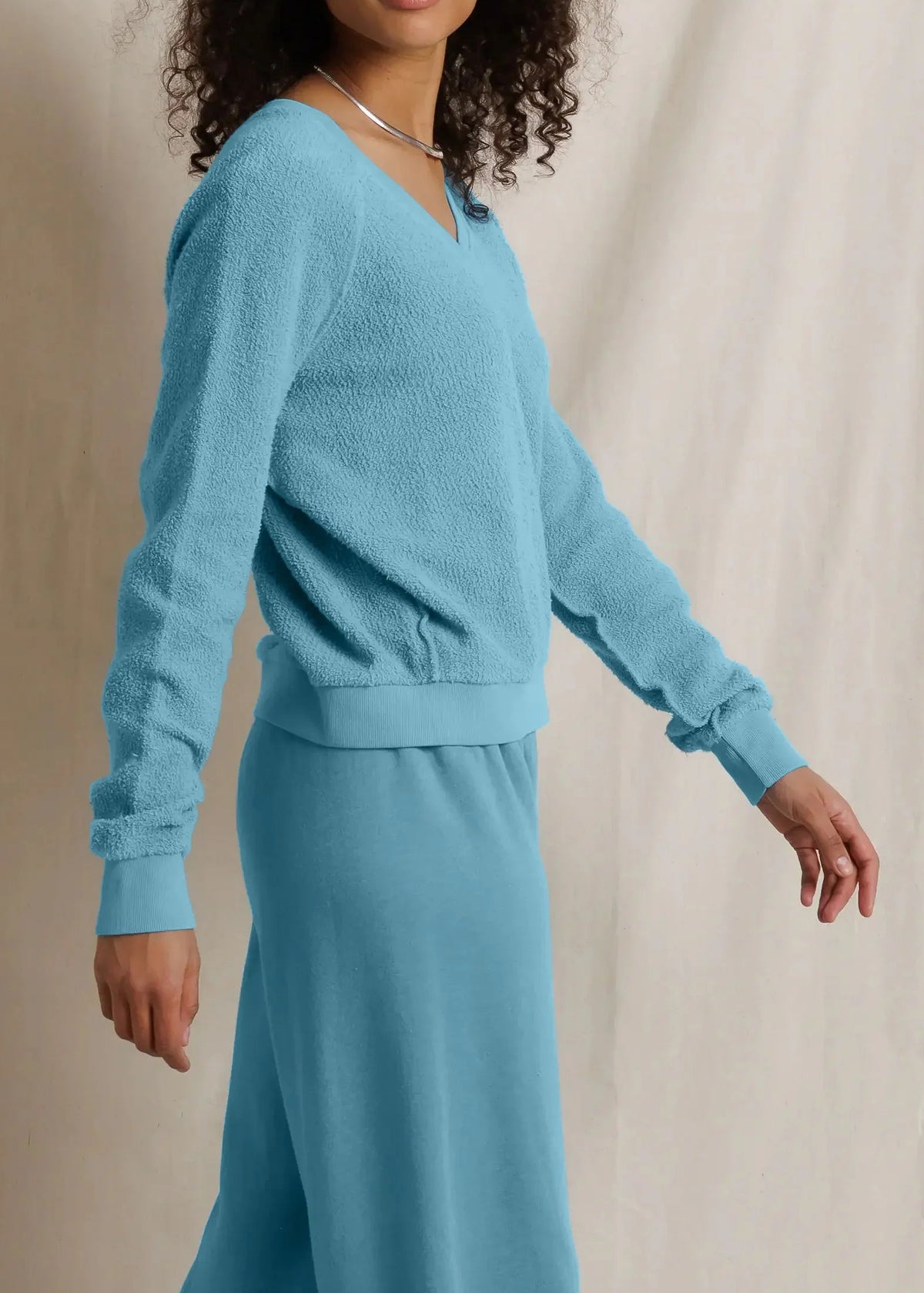 Perfect White Tee Ziggy Reverse Fleece V Neck | Milky Blue